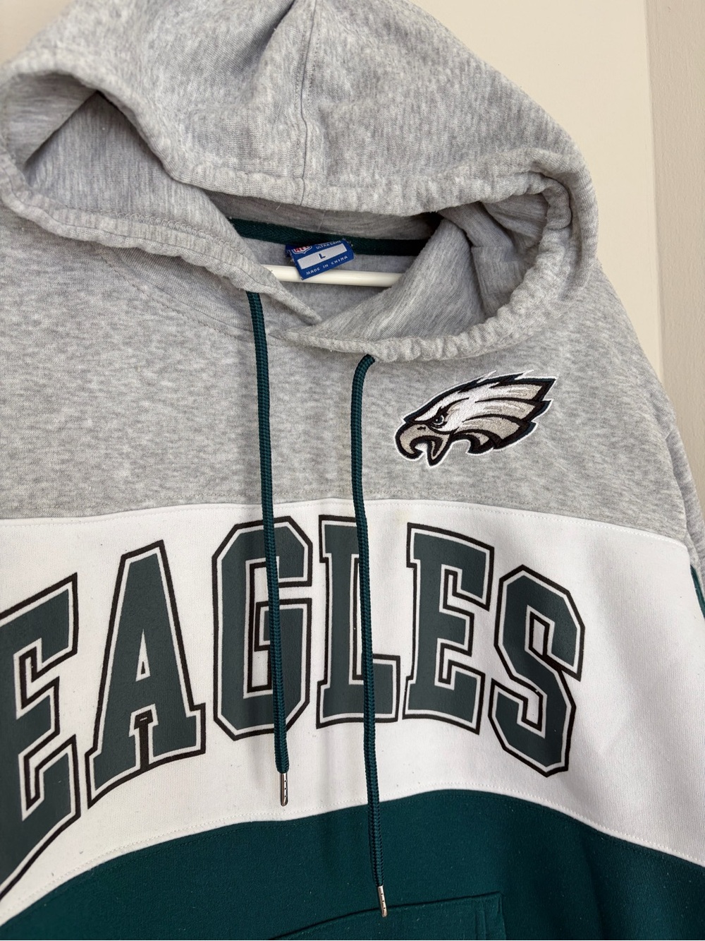 NFL Philadelphia Eagle Hoodie Sweatshirt Size Large - Picture 2 of 5